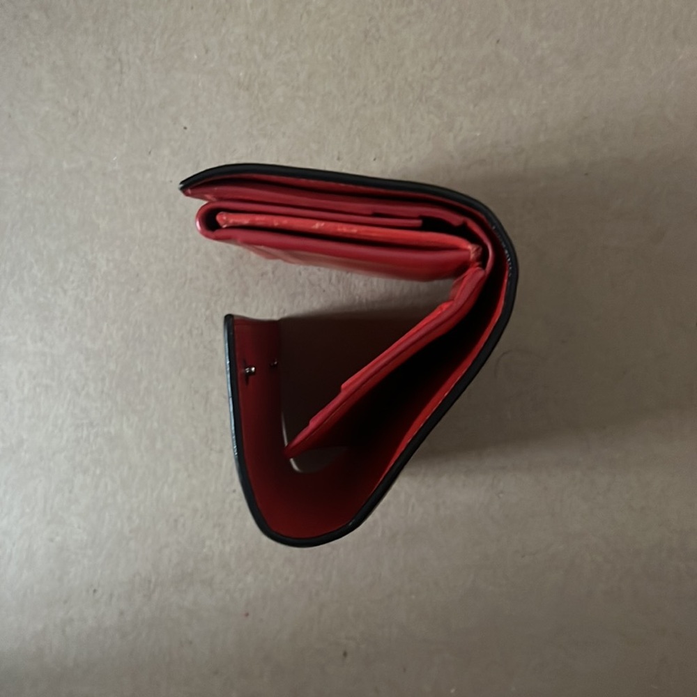Celine Trifold Grained Wallet - Picture 15 of 15